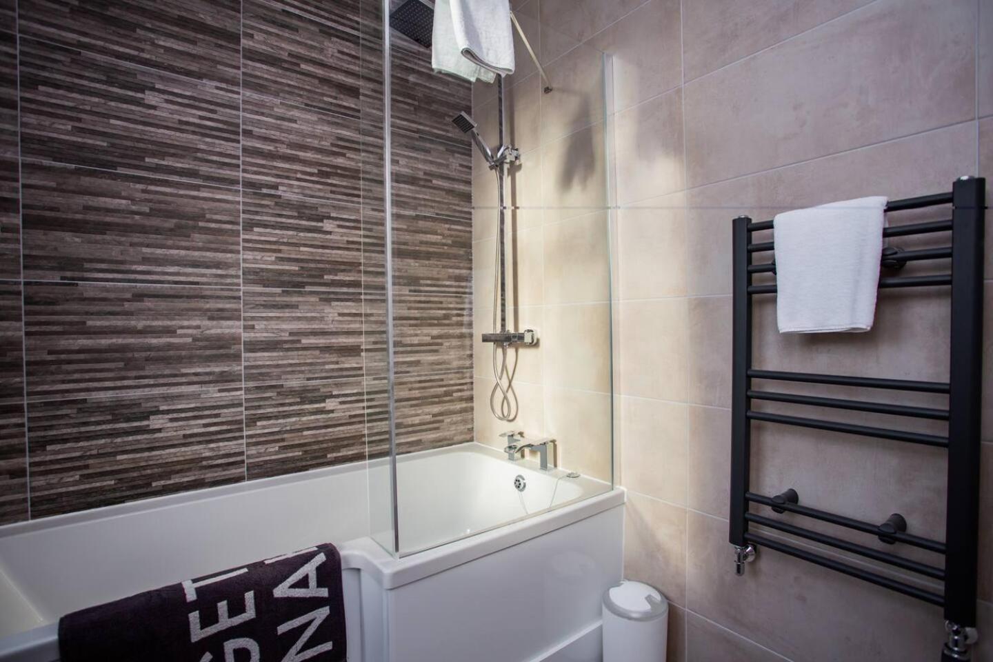 West Beck House - Newcastle 6 Hotel นอร์ทชีลด์ส ภายนอก รูปภาพ