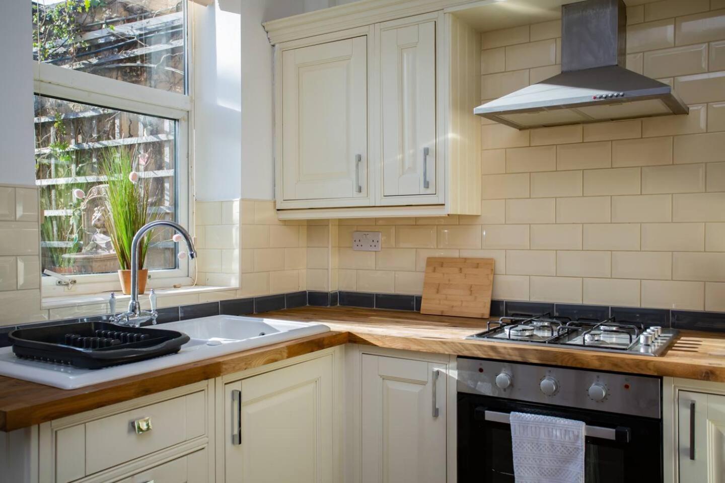 West Beck House - Newcastle 6 Hotel นอร์ทชีลด์ส ภายนอก รูปภาพ